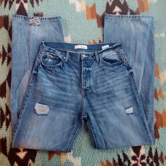 ⭐Straight Leg Jeans - Picture 1 of 4